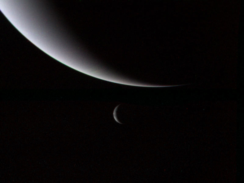 Voyager_2_Neptune_and_Triton.jpg